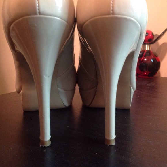 Guess heels - Picture 3 of 3