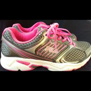 Fila DLS Tennis Shoe. No trades.