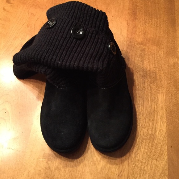 Button boots