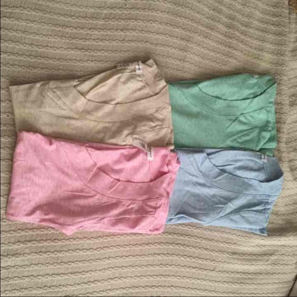 Bundle of 4 shirts - Picture 2 of 2