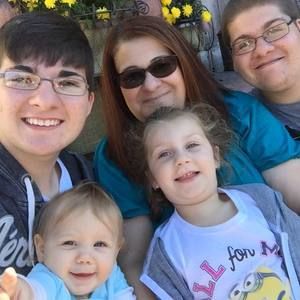 Meet your Posher, Louise