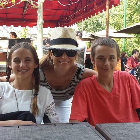 Meet your Posher, Roxanne - Picture 1 of 1