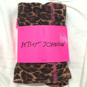 Leopard print leggings