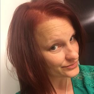 Meet your Posher, Carla