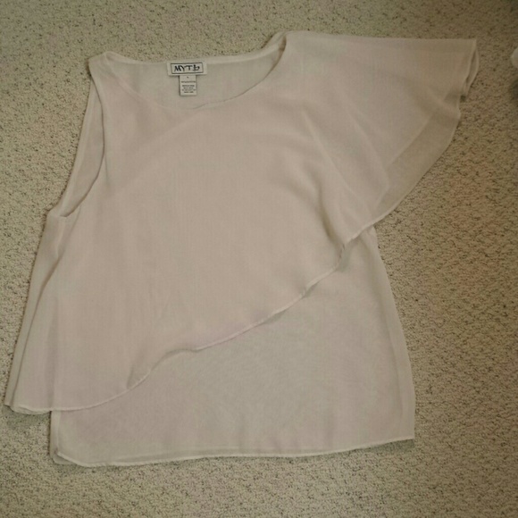 Myth flowy top - Picture 1 of 3
