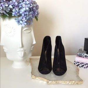 Fergie RIBA Shootie