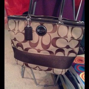 🆕LISTING! Brown Authentic Coach Purse