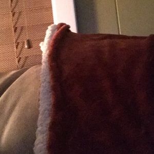 Meet your Posher, Hilery