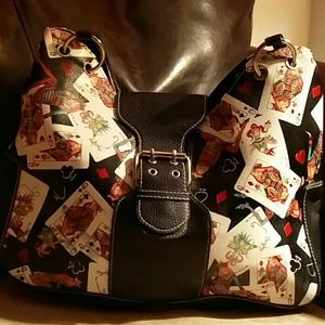 Sydney Love Queen's shoulder bag