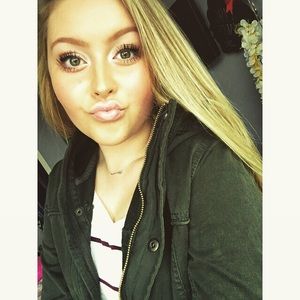 Meet your Posher, Madison