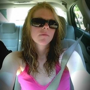 Meet your Posher, Lea