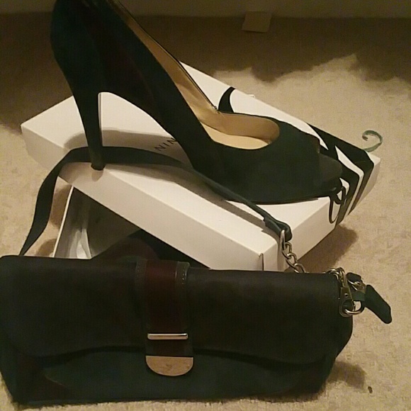 Nine West shoes witb matching bag...