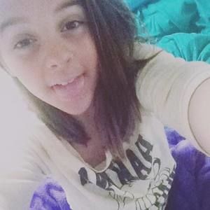 Meet your Posher, Maura