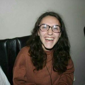 Meet your Posher, Valerie