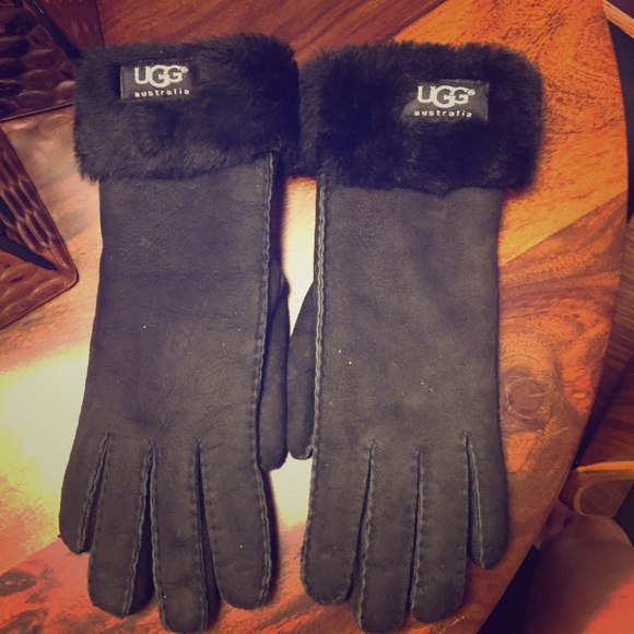Ugg Gloves