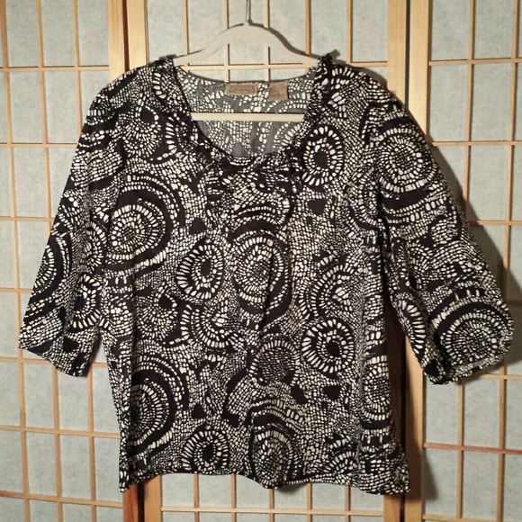 Art and Soul 3/4 length sleeve shirt