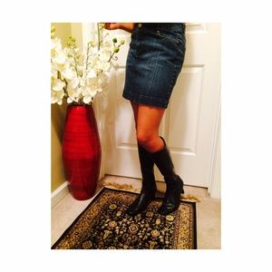 White House Black Market mini skirt