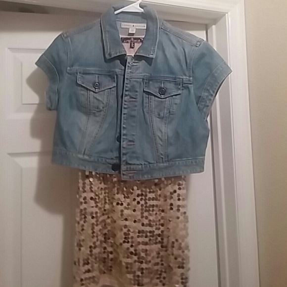 Tommy HILFIGER. DISTRESS ED SHRT  DENIM. JACKET
