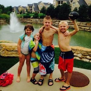 Meet your Posher, Emily