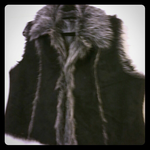 Fur vest