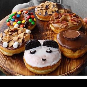 Meet your Posher, Hoang