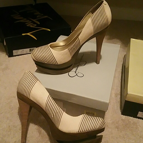 Jessica Simpson platforms