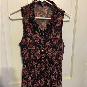 Floral sleeveless blouse