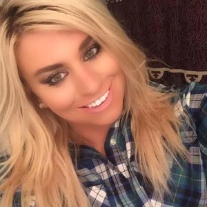 Meet your Posher, Abby