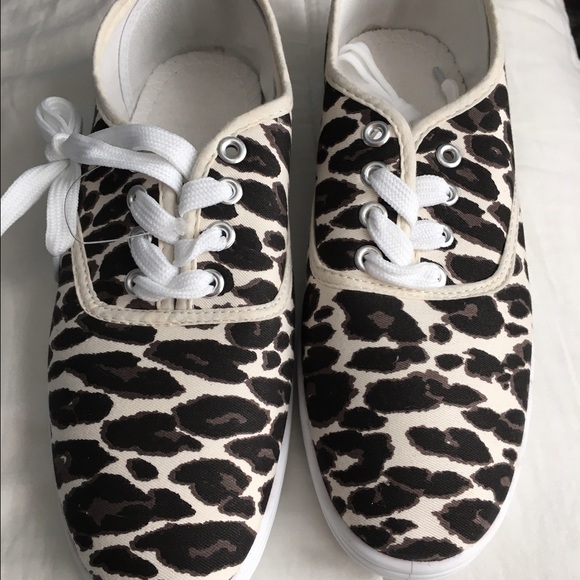 Leopard lace ups - Picture 2 of 4