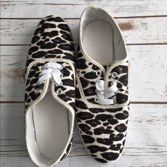 Leopard lace ups - Picture 4 of 4