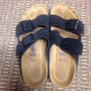 WOMENS BLACK BIRKENSTOCKS