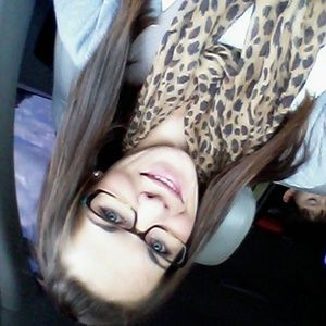 Meet your Posher, Sara