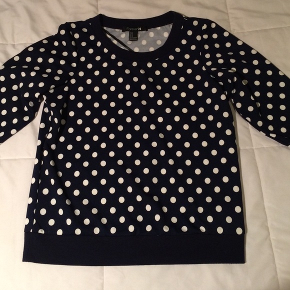 Forever 21 Tops - Forever 21 polka dot top