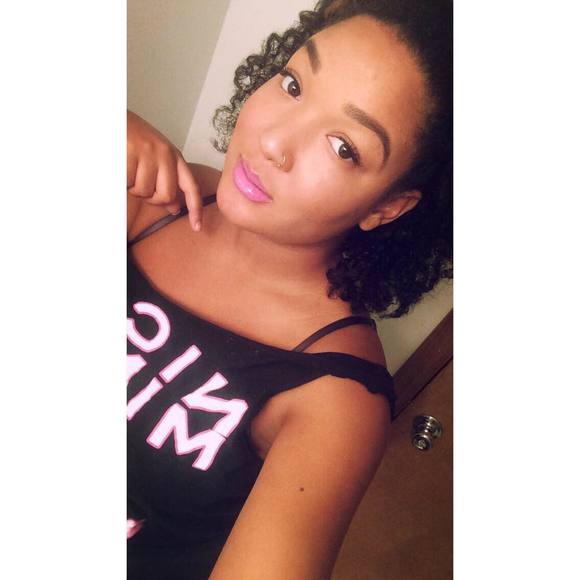 Meet your Posher, Kelli