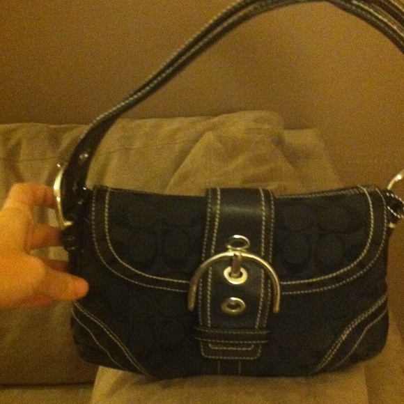Little Black coach purse - Picture 2 of 3
