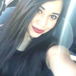 Meet your Posher, Reyna