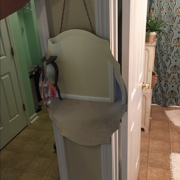 Hanging mirror