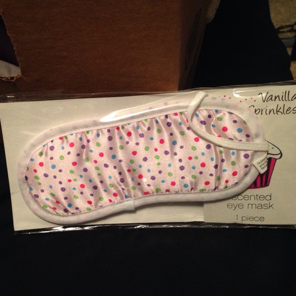 Brand new: eye mask