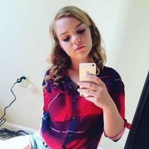 Meet your Posher, Alexis