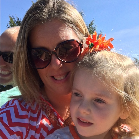 Meet your Posher, F - Picture 1 of 1