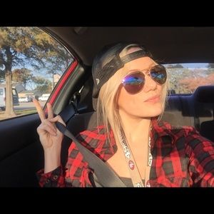 Meet your Posher, Amanda