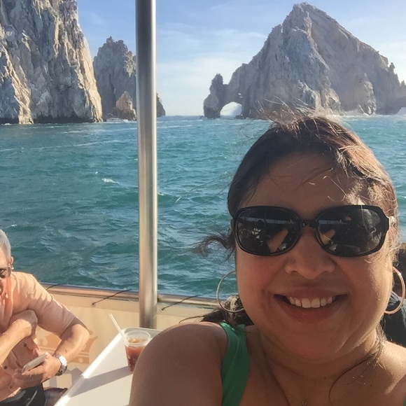 Meet your Posher, Rose - Picture 3 of 4