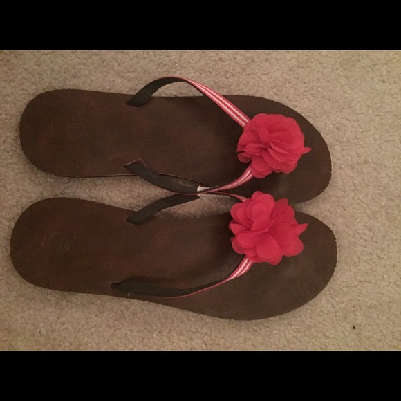 Pink flower sandals