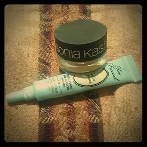 Too faced eye primer and sonia kashuk concealer
