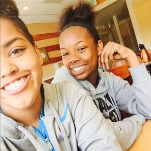 Meet your Posher, Janelle