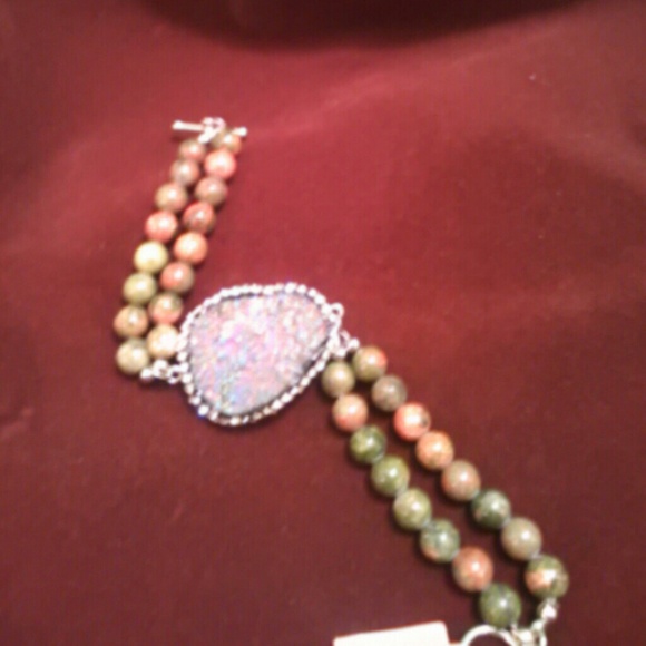 Rainbow/Drusy Bracelet.Sparkles/Iridescent