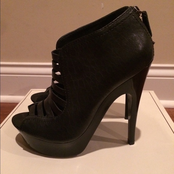 BCBG MaxAzria black booties - Picture 4 of 4