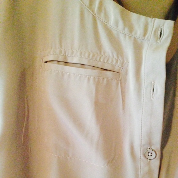 NWOT Loft blouse - Picture 3 of 3