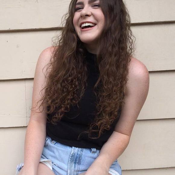 Meet your Posher, Bailey