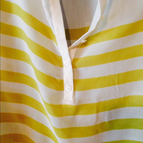 NWOT Loft blouse! - Picture 2 of 3
